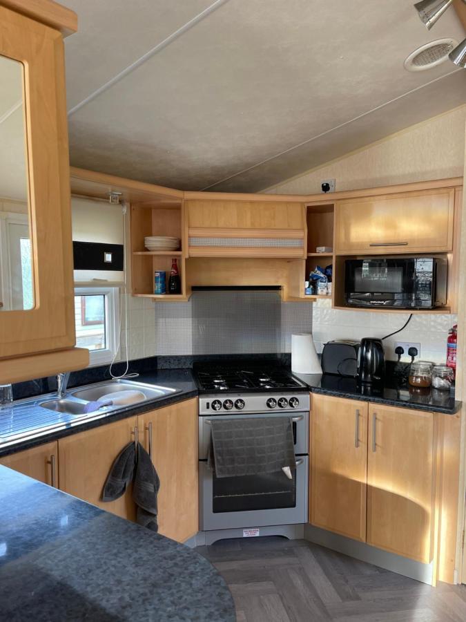Immaculate 2-Bed Static Caravan At Monrieth Newton Stewart Exterior foto