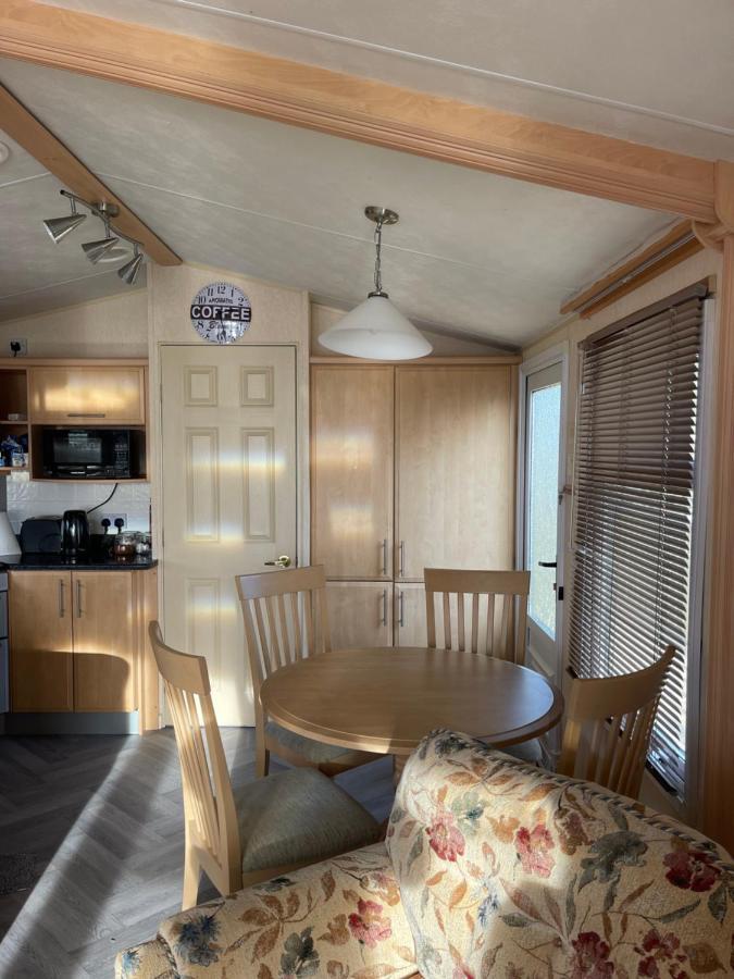 Immaculate 2-Bed Static Caravan At Monrieth Newton Stewart Exterior foto